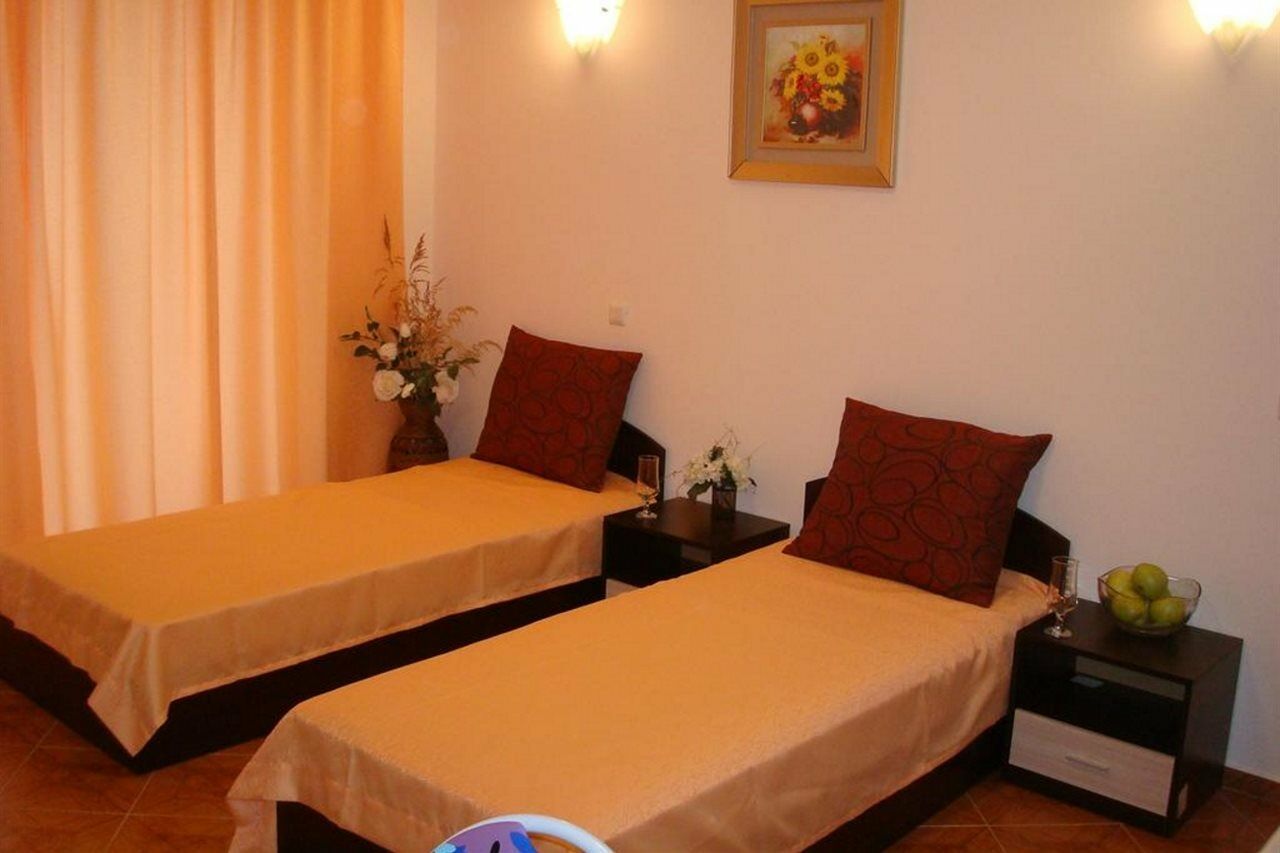 Saint Elena Apartcomplex Sunny Beach Exterior photo
